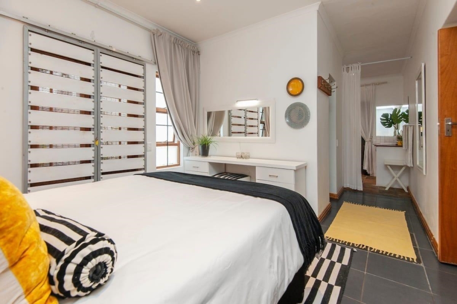 5 Bedroom Property for Sale in Hermanus Western Cape